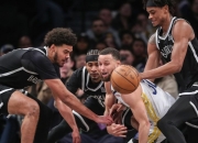 海星直播-库里在雄鹿比赛中战术调整，连败引发热议！的简单介绍